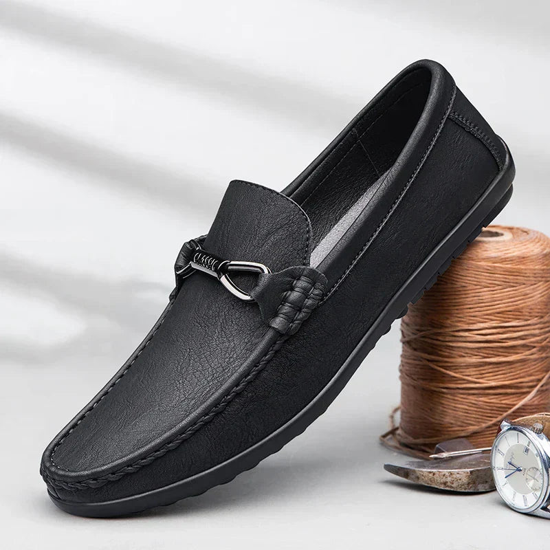 Handgemaakte Slippers met Zichtbare Naden en Comfortabele Pasvorm