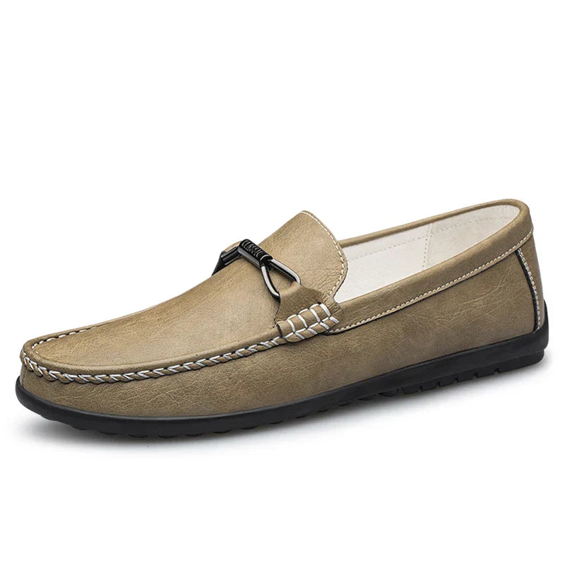 Handgemaakte Slippers met Zichtbare Naden en Comfortabele Pasvorm