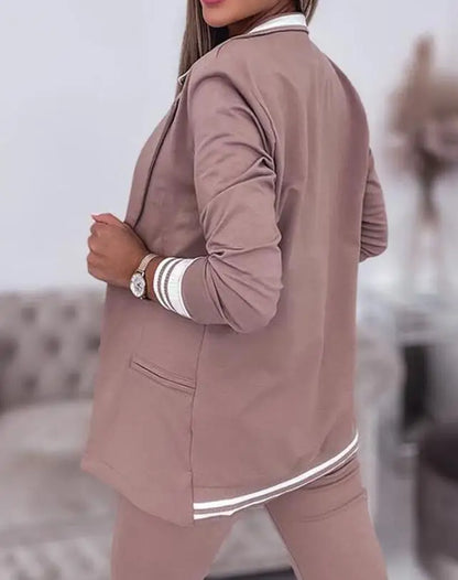 Chique kantoorensemble met blazer en broek