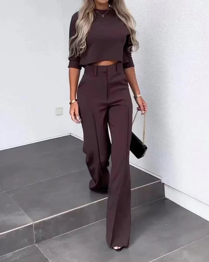 Hooggetailleerde Broek met Elegante Blouse